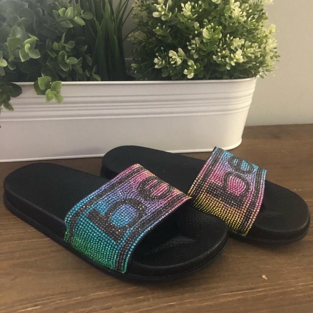 BEBE GIRLS SPARKLY SLIDES, Size XL 4/5 Girls, Great Condition, Multicolored